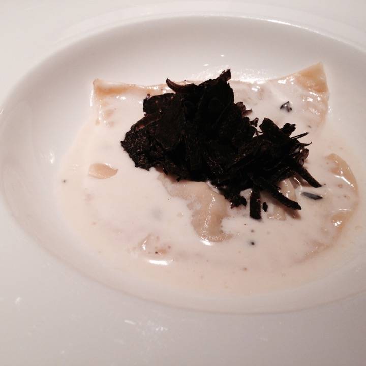 Raviolis con trufa negra - Zalacain